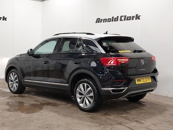 Used Volkswagen T-Roc 2021 for sale - 78853297: Photo