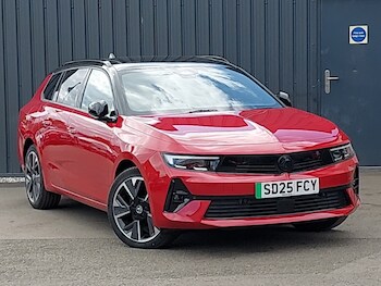 2025 - 115kW Ultimate 54kWh 5dr Auto