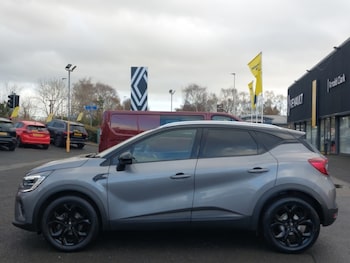 Used Renault Captur 2023 for sale - 76778621: Photo