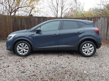 Used Renault Captur 2022 for sale - 77167541: Photo