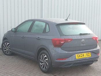 Used Volkswagen Polo 2024 for sale - 76437537: Photo