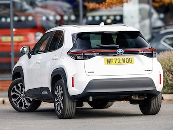 Used Toyota Yaris Cross 2022 for sale - 76115924: Photo 3