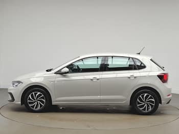 Used Volkswagen Polo 2024 for sale - 79832308: Photo