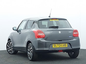 Used Suzuki Swift 2023 for sale - 79480620: Photo
