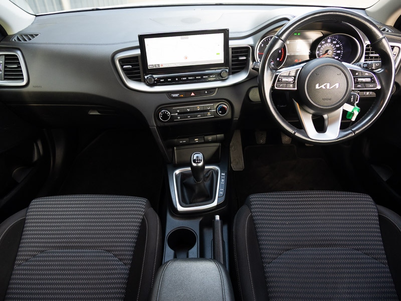 Used Kia Ceed 2023 for sale - 76978481: Photo 2