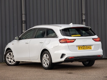 Used Kia Ceed 2023 for sale - 76978481: Photo