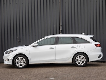 Used Kia Ceed 2023 for sale - 76978481: Photo