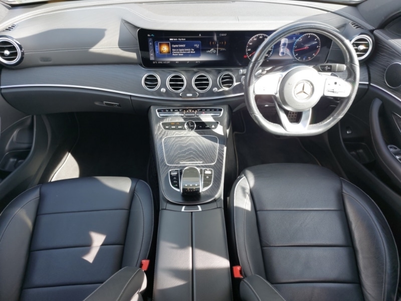 Used Mercedes-Benz E Class 2020 for sale - 77142250: Photo 2