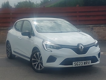Used Renault Clio 2023 for sale - 79516594: Photo
