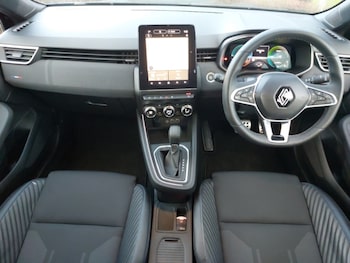 Used Renault Clio 2023 for sale - 77338988: Photo