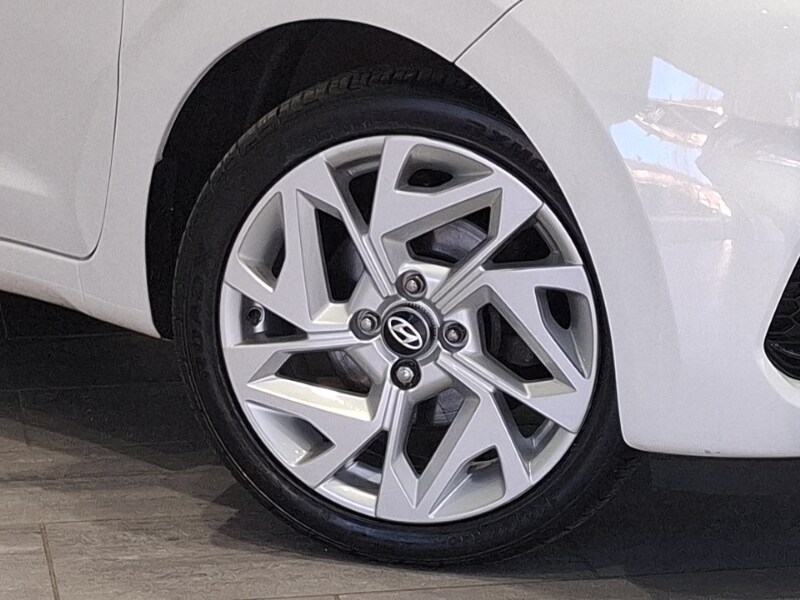 Used Hyundai i10 2021 for sale - 77078617: Photo 9