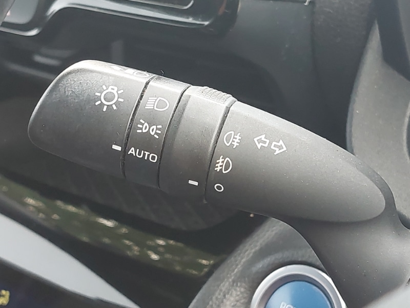 Used Toyota Yaris Cross 2022 for sale - 77923261: Photo 12