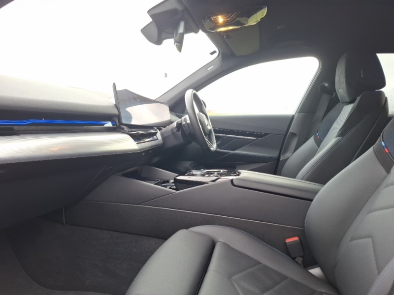 Used BMW 5 Series 2025 for sale - 77924224: Photo 5