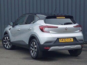 Used Renault Captur 2022 for sale - 77923478: Photo