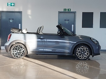 Used MINI Cooper 2025 for sale - 77012846: Photo