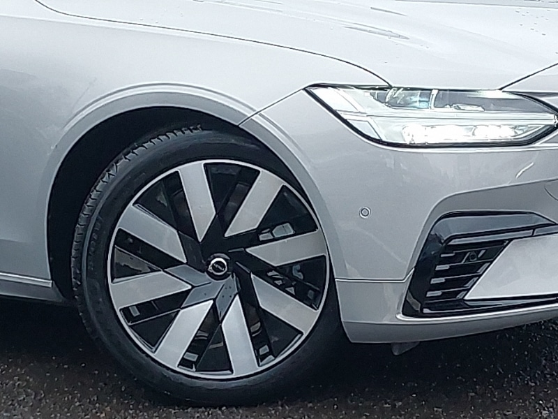 Used Volvo V90 2025 for sale - 77955911: Photo 9