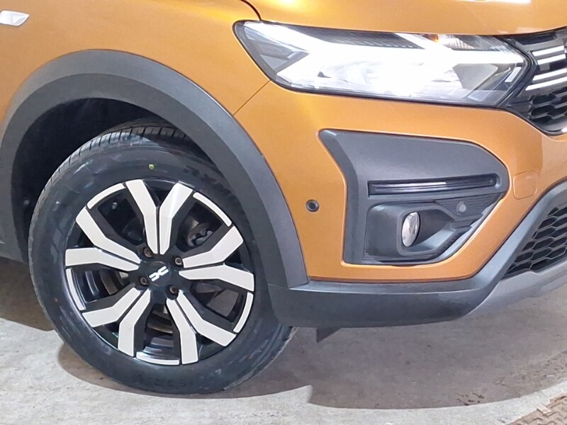 Used Dacia Sandero Stepway 2023 for sale - 77949730: Photo 9