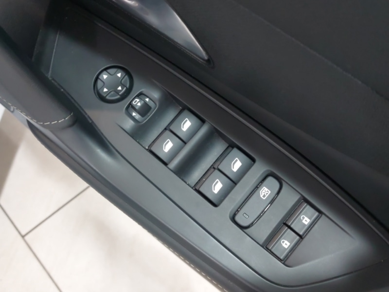 Used Peugeot 308 2024 for sale - 76925759: Photo 12