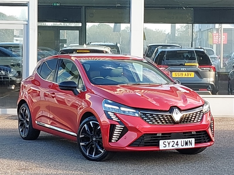 Used Renault Clio 2024 for sale - 76483366: Photo 1