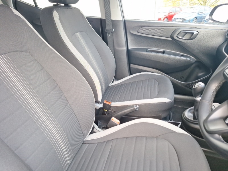 Used Hyundai i10 2022 for sale - 76708760: Photo 12