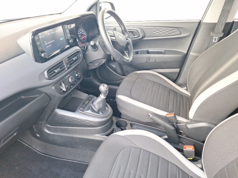 Used Hyundai i10 2022 for sale - 76708760: Photo 5