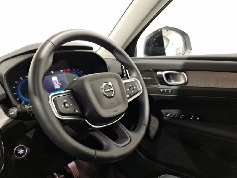 Used Volvo XC40 2024 for sale - 77219358: Photo 10