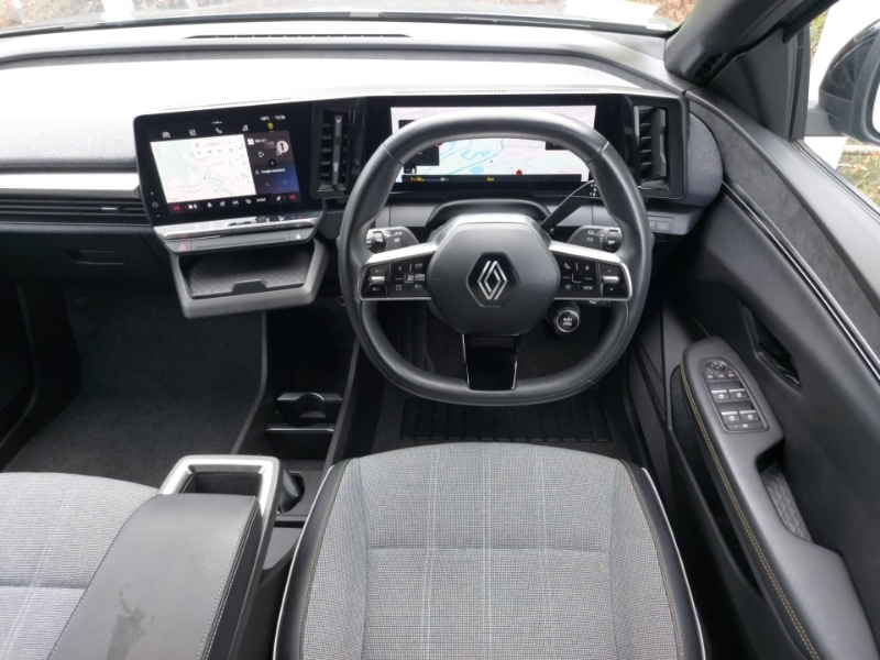 Used Renault Megane E Tech 2022 for sale - 76687952: Photo 7