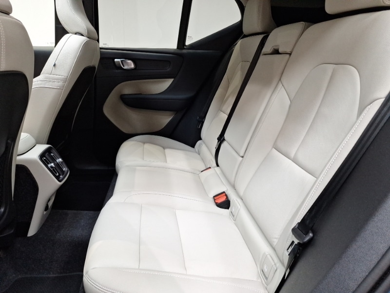 Used Volvo XC40 2024 for sale - 76353775: Photo 6