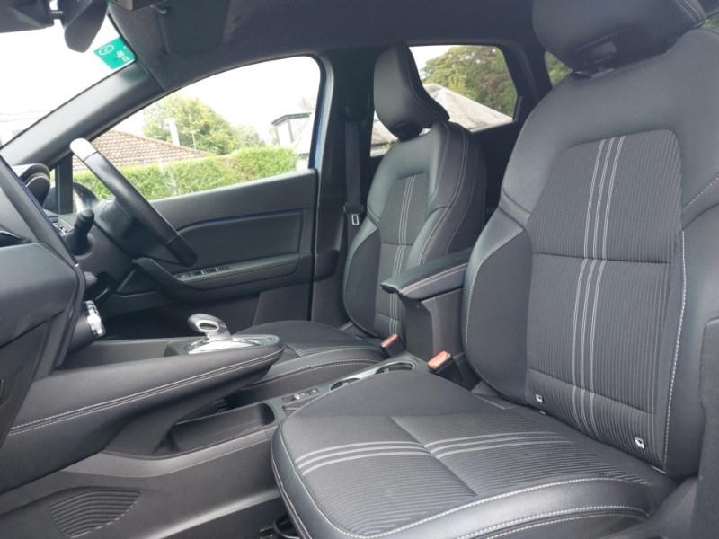 Used Renault Captur 2023 for sale - 77299328: Photo 5