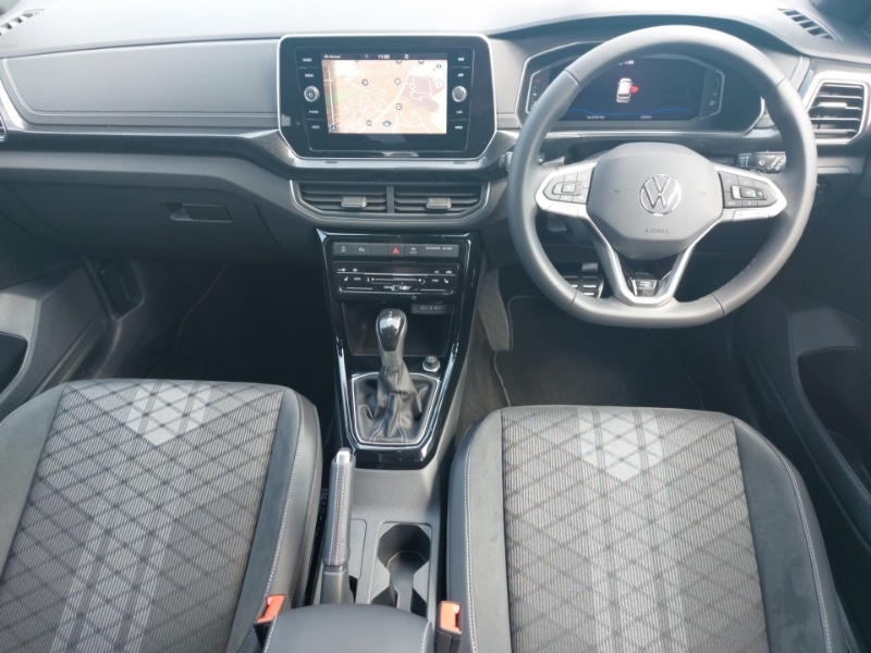 Used Volkswagen T-Cross 2024 for sale - 77228995: Photo 2