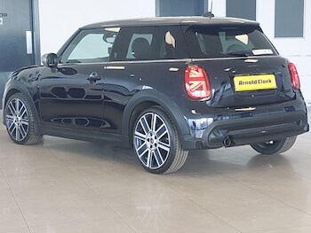 Used MINI Hatch 2022 for sale - 78491251: Photo