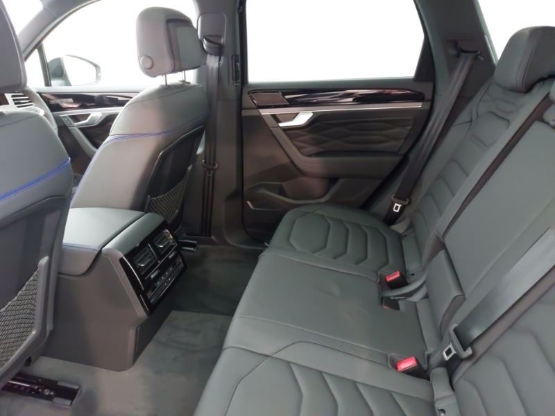 Used Volkswagen Touareg 2025 for sale - 76179143: Photo 6