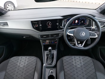 Used Volkswagen Polo 2022 for sale - 76310450: Photo 2