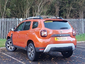Used Dacia Duster 2022 for sale - 76397713: Photo