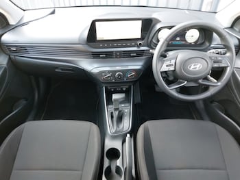 Used Hyundai i20 2024 for sale - 75561985: Photo