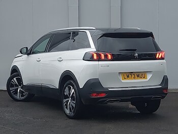 Used Peugeot 5008 2023 for sale - 77670141: Photo