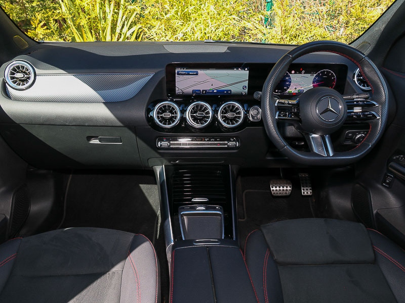 Used Mercedes-Benz GLA 2024 for sale - 76838600: Photo 2