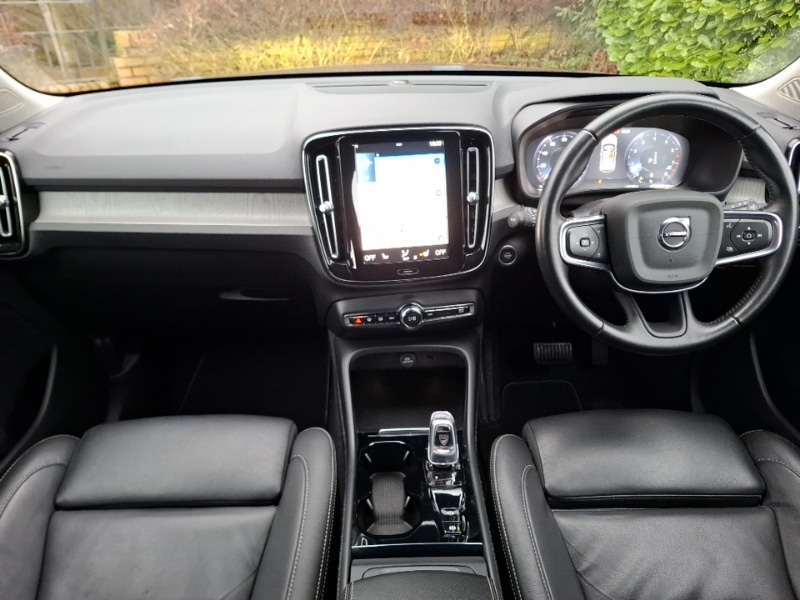 Used Volvo XC40 2020 for sale - 77782975: Photo 2
