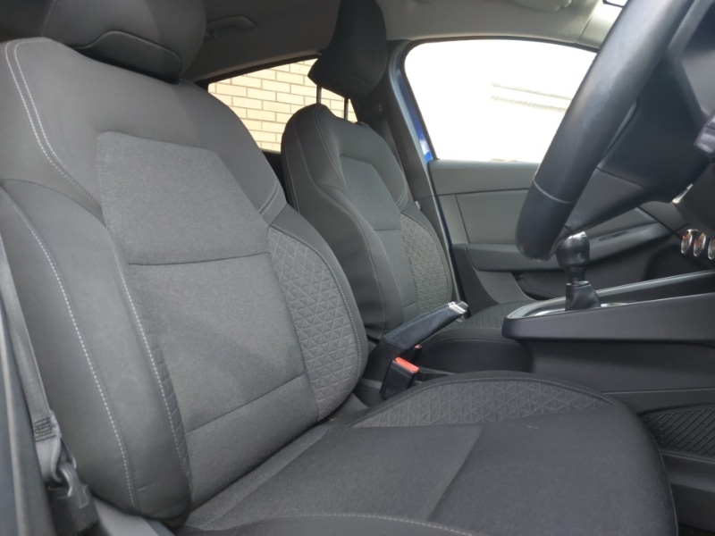 Used Renault Clio 2020 for sale - 77969454: Photo 12