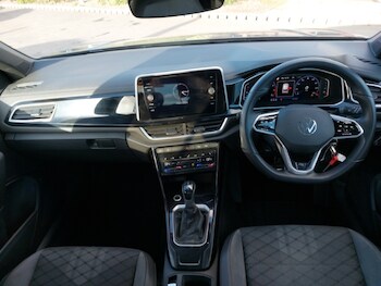 Used Volkswagen T-Roc 2022 for sale - 77832882: Photo