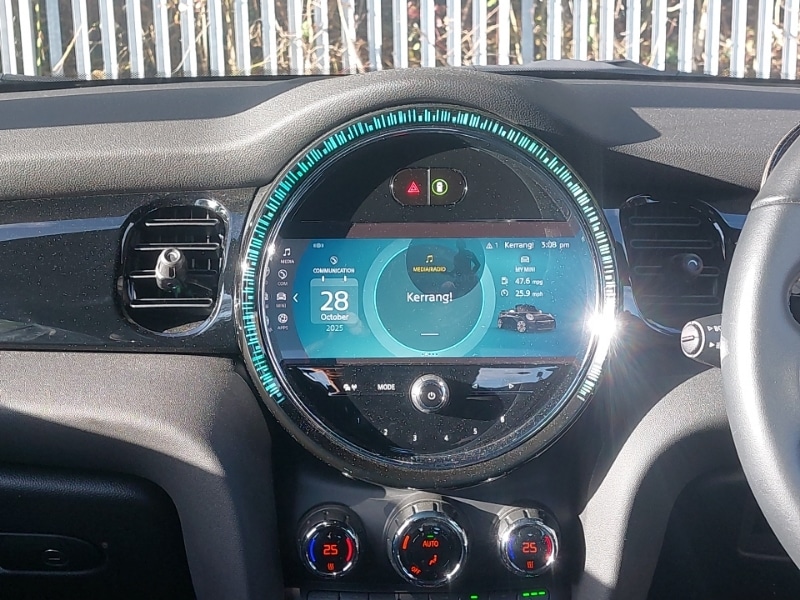 Used MINI Convertible 2024 for sale - 77281714: Photo 11