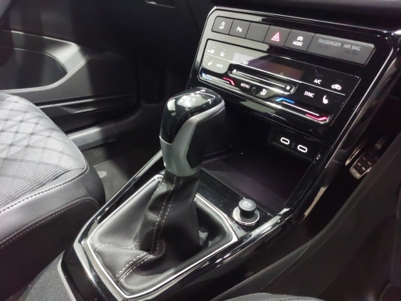 Used Volkswagen T-Cross 2024 for sale - 76293830: Photo 12