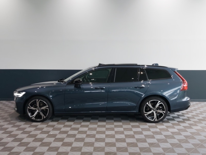 Used Volvo V60 2025 for sale - 77652837: Photo 4