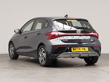 Used Hyundai i20 2024 for sale - 76456202: Photo