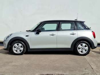 Used MINI Hatch 2020 for sale - 74940071: Photo