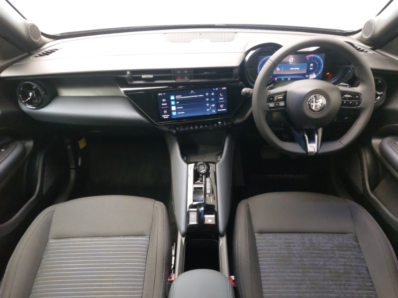 Used Alfa Romeo Junior 2025 for sale - 77167174: Photo 2