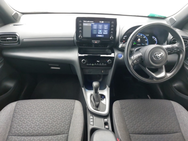 Used Toyota Yaris Cross 2022 for sale - 76171923: Photo 2