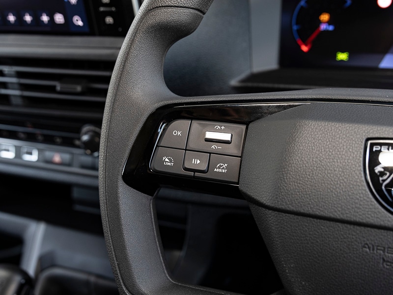 Used Peugeot Expert 2024 for sale - 76160005: Photo 12