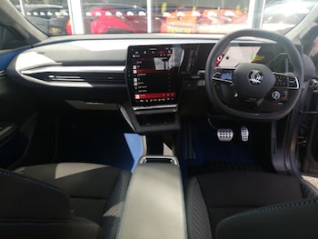 Used Renault Scenic E-Tech 2024 for sale - 75893543: Photo