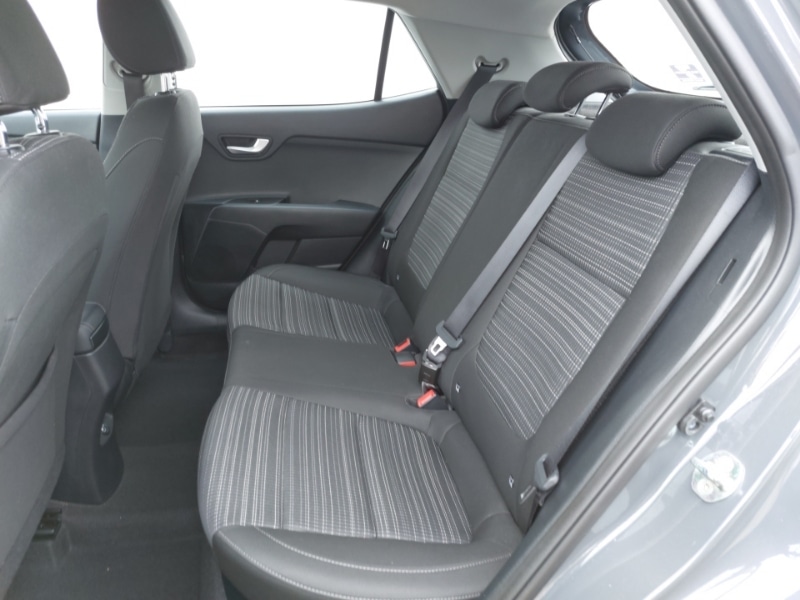 Used Kia Stonic 2021 for sale - 77847936: Photo 5